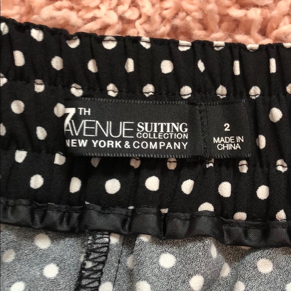 Size 2 Shorts - Picture 3 of 4